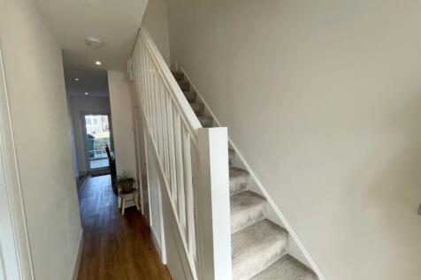 Hallway.jpg
