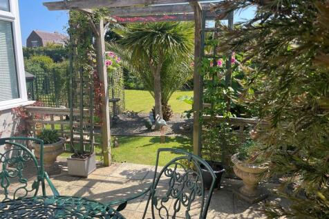 Garden 3.jpg