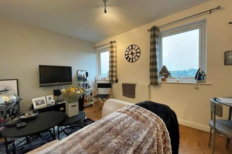 Living Room.jpg