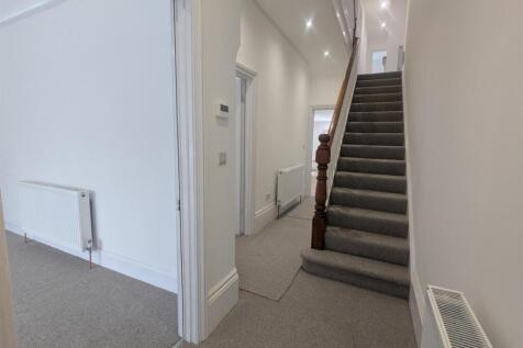 hall 2.jpg