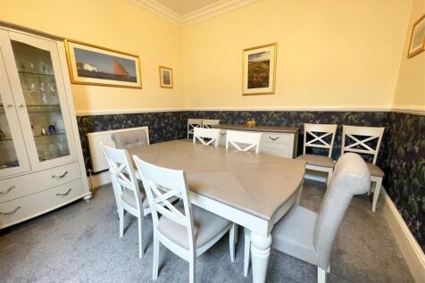 Dining Room.jpg
