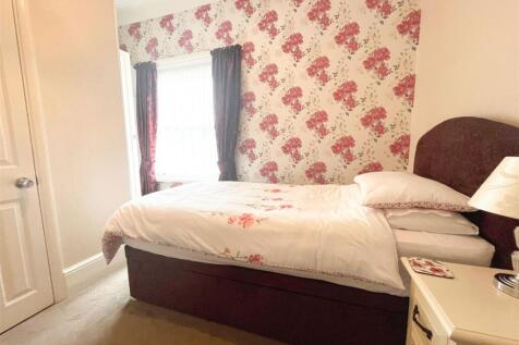 Room 2.jpg