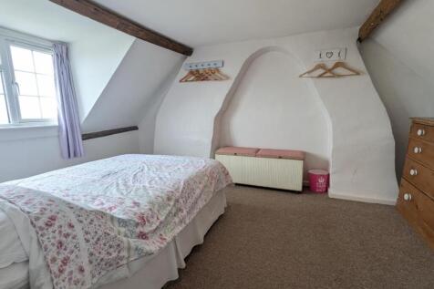 Top floor bedroom.jpg