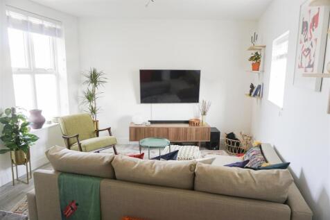 IsleofWightAirbnbFlat (1).jpg