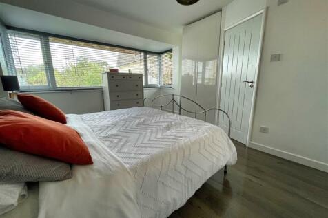Bedroom1.jpg