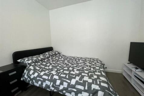 Bedroom4.jpg