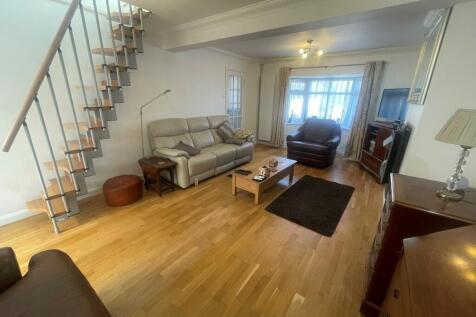 Alt sitting room