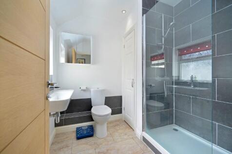 Family shower room