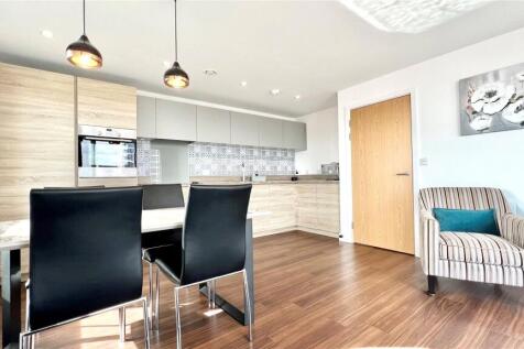 Kitchen/Dining Area