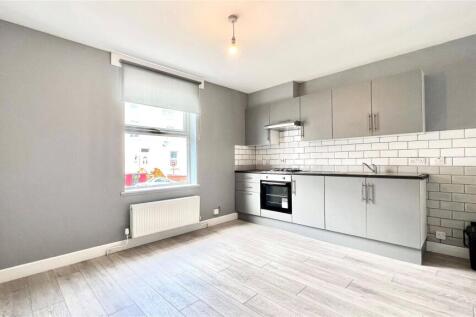 Kitchen/Living Area