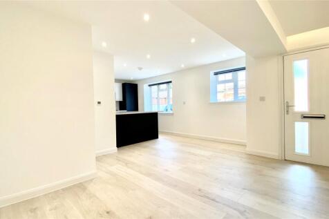 Living/Dining Area