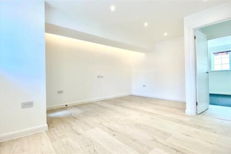 Living/Dining Area