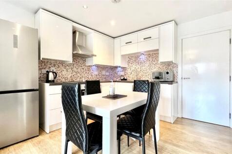 Kitchen/Dining Area