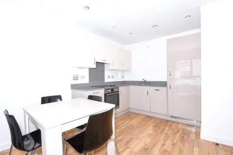 Kitchen/Dining Area