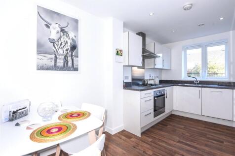 Kitchen/Dining Area