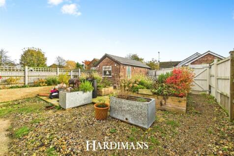 3c0636c6-CAM01288G0-PR0348-STILL001 (3).jpg