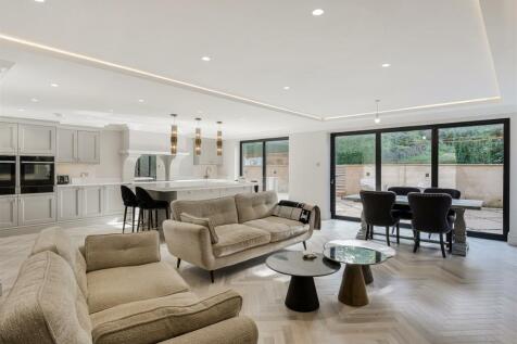 CUNLIFFE CLOSE, 1  (25).jpg