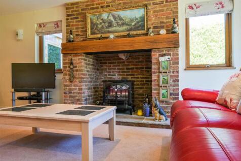 HOLLY HOUSE- (30).jpg