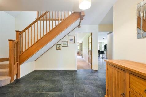 HOLLY HOUSE- (11).jpg