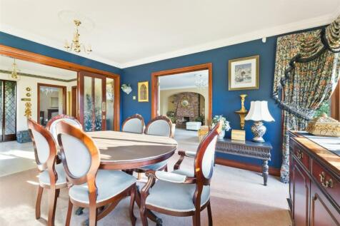 ACORN GROVE, 9 INTERNALS- (15).jpg