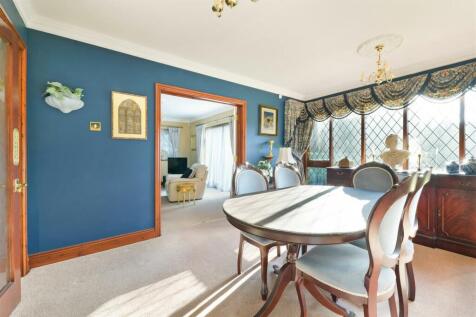 ACORN GROVE, 9 INTERNALS- (16).jpg