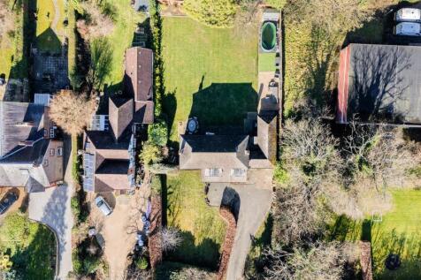 BRAMHOPE DRONE (3).jpg