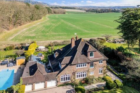 PEBBLECOMBE LEA DRONE  (9).jpg