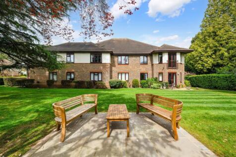 PETERSMEAD CLOSE, 16 (14).jpg