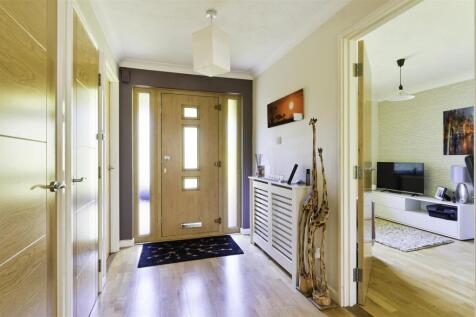 SILVER CLOSE, 4- (15).jpg