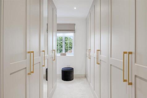 CAVERSHAM CLOSE, 5 (15).jpg