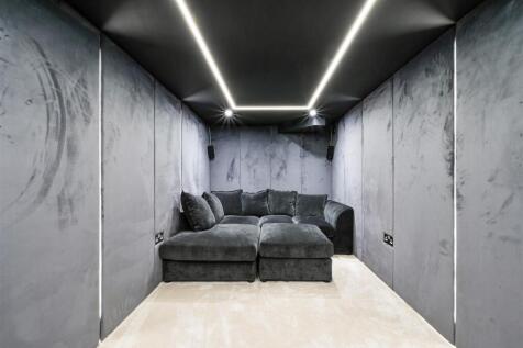 HOYLAND DOWN REVISIT- (7).jpg