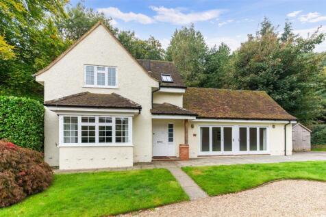 ELMORE ROAD, GLEBE COTTAGE- (14).jpg