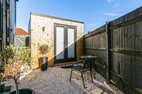 FREDERICK ROAD 65-1 cabin.jpg