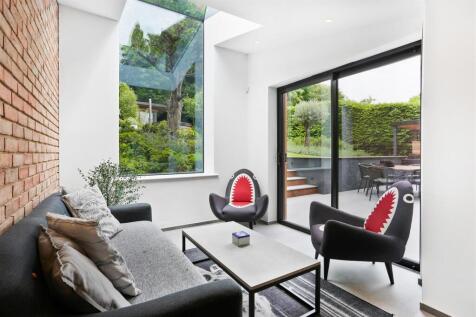 1249733894 - 43 Green Curve, SM7 - 84.jpg