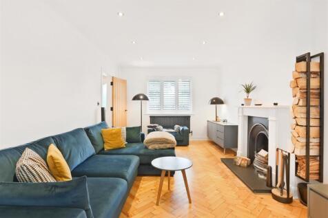 1249733894 - 43 Green Curve, SM7 - 79.jpg