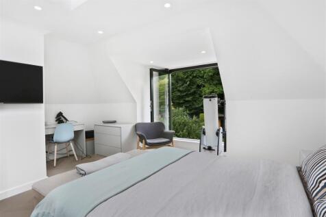 1249733894 - 43 Green Curve, SM7 - 21.jpg