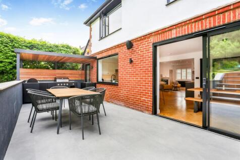 1249733894 - 43 Green Curve, SM7 - 65.jpg