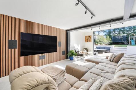 CHAPEL WAY, 102 (17).jpg