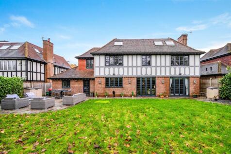 WOODCOTE PARK, 12C- (46).jpg