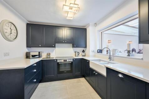 ATROBUS CLOSE, 1- (18).jpg