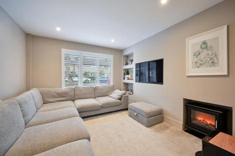 ATROBUS CLOSE, 1- (21).jpg