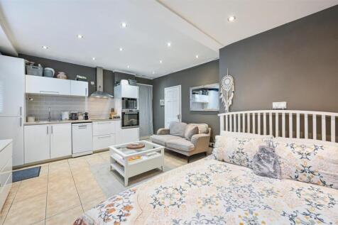 ATROBUS CLOSE, 1- (24).jpg