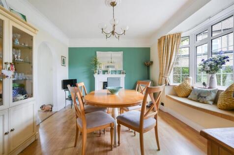 JOSEPHINE CLOSE (14).jpg