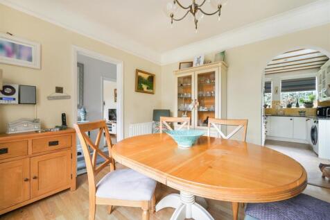 JOSEPHINE CLOSE (15).jpg