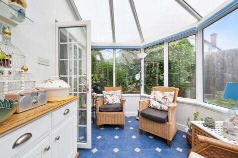 JOSEPHINE CLOSE (11).jpg