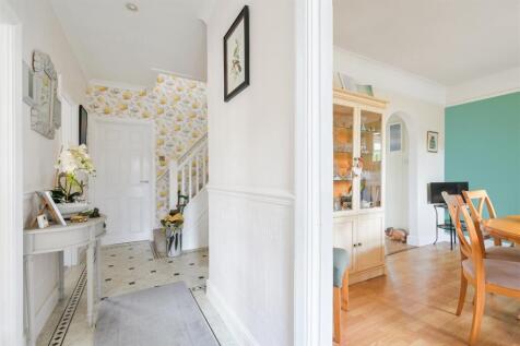 JOSEPHINE CLOSE (21).jpg