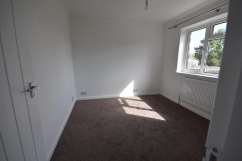bedroom.JPG