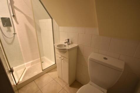 Shower room.JPG