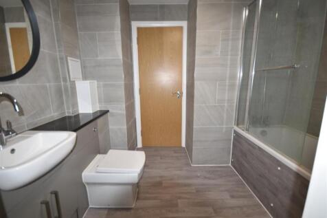Bathroom.JPG
