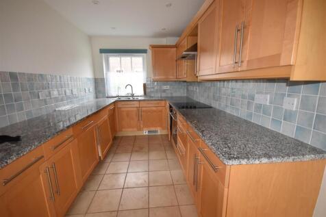 kitchen (2).JPG